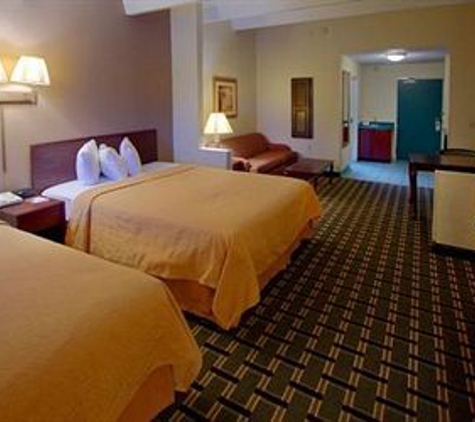 Ramada by Wyndham Davenport Orlando South - Davenport, FL