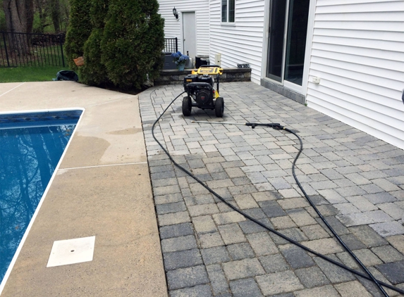 Affordable Hot / Cold Pressure Washing - Brookings, OR. Very Happy