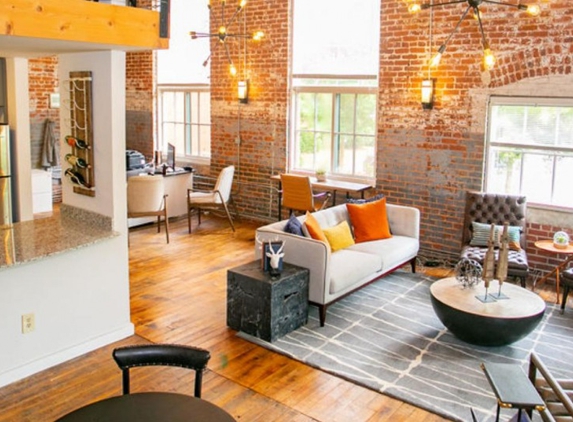 Newnan Lofts Apartment Homes - Newnan, GA