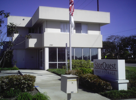 StorQuest Self Storage - Oxnard, CA