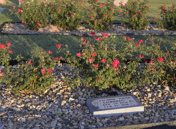 Rolling Oaks Memorial Gardens - Tulsa, OK