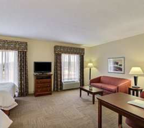 Hampton Inn & Suites Savannah - I-95 South - Gateway - Savannah, GA