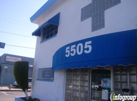 Blue Cross Pet Hospital - North Hollywood, CA