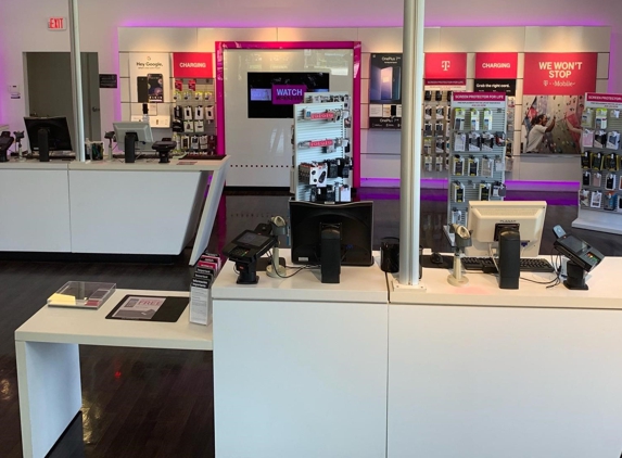 T-Mobile - Pompano Beach, FL