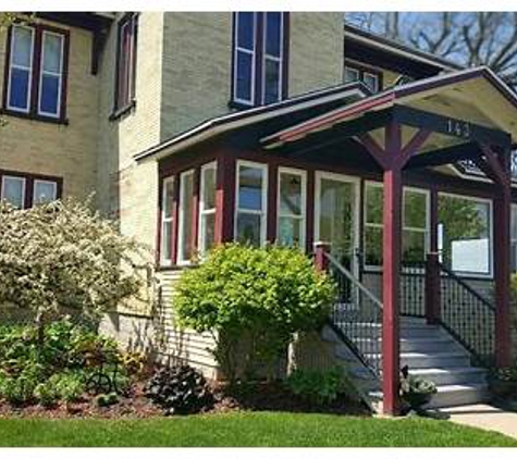 Brayton Bed and Breakfast - Oshkosh, WI