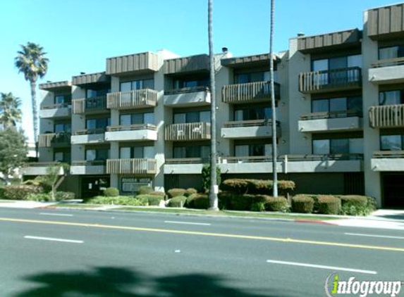 Riviera Vista Apartments in Redondo Beach, CA
