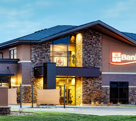 Puetz Design + Build - Mitchell, SD