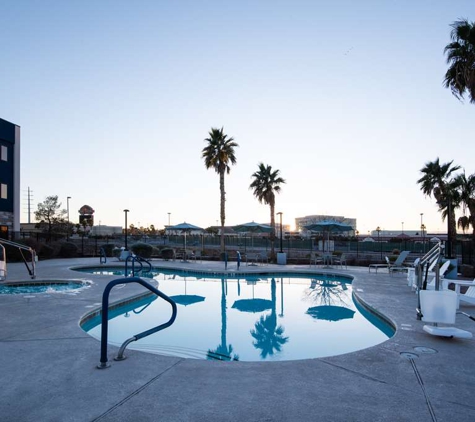 Hampton Inn & Suites Las Vegas-Henderson - Henderson, NV