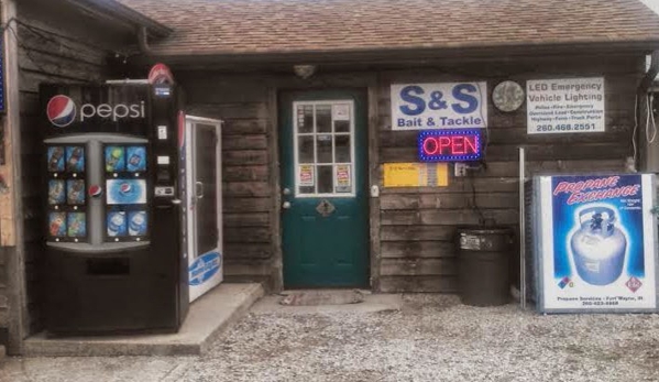 S & S Bait & Tackle - Andrews, IN