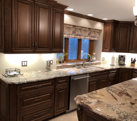 Hollywood Cabinets - Shelby Township, MI