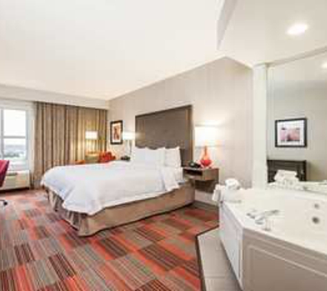 Hampton Inn Charlotte-Uptown - Charlotte, NC