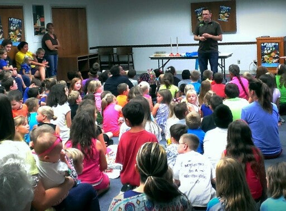 Graves County Public Library - Mayfield, KY