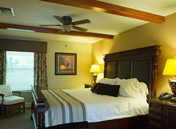 Sanford House Inn & Spa - Arlington, TX