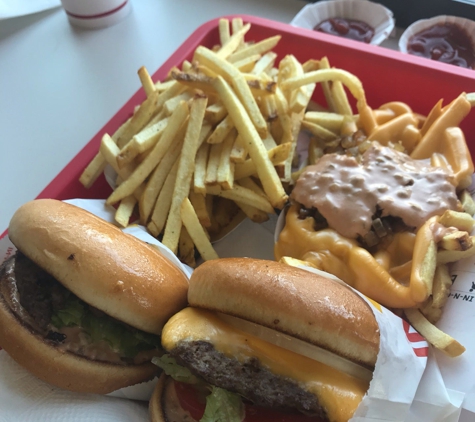 In-N-Out Burger - Alameda, CA