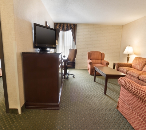 Drury Inn & Suites Birmingham Southeast - Birmingham, AL