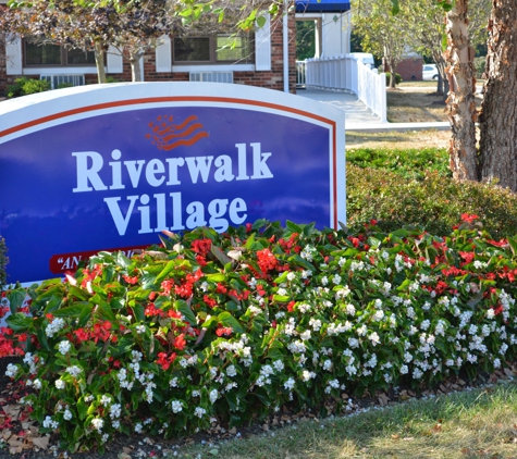 Riverwalk Village - Noblesville, IN