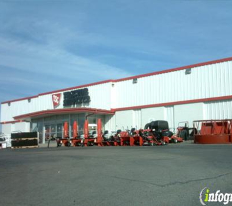 Tractor Supply Co - Saint Joseph, MO