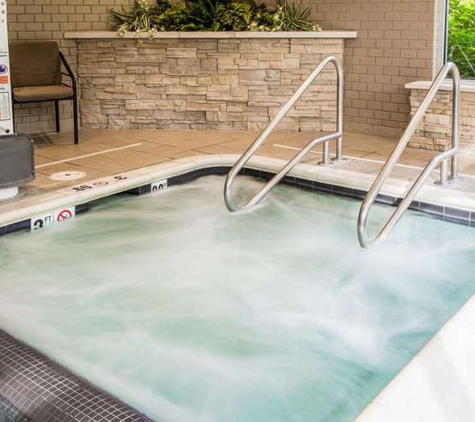 Cambria Hotel Traverse City - Traverse City, MI