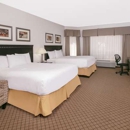 Cash Rewards Inn & Suites - Lodging