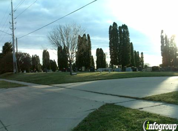 Catholic Cemeteries of Waterloo, Inc - Waterloo, IA