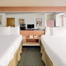Microtel Inn & Suites by Wyndham Winston Salem - Hotels