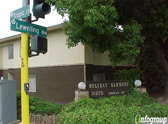 Holiday Gardens - San Leandro, CA