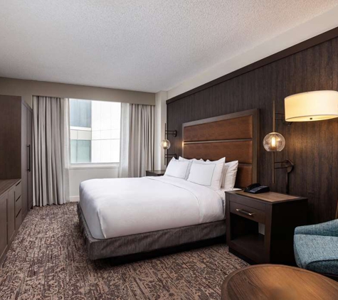 DoubleTree Suites by Hilton Austin Downtown Capitol - Austin, TX