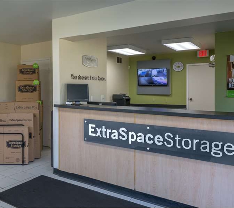 Extra Space Storage - Shelby Township, MI