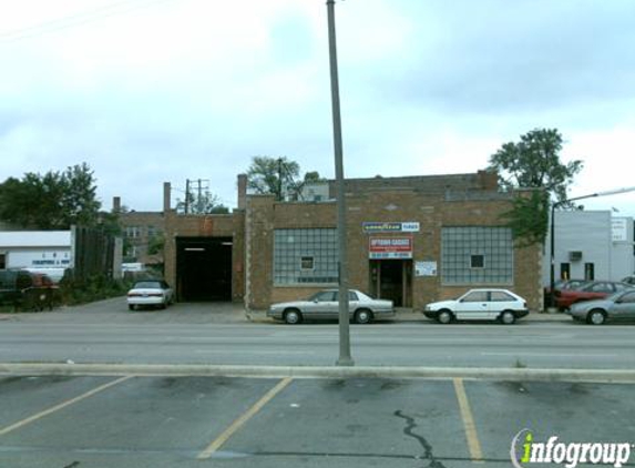 Uptown Garage - Melrose Park, IL