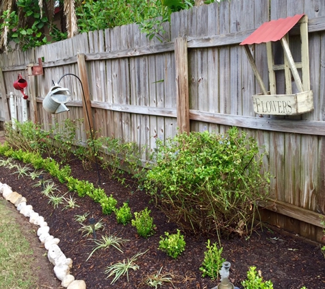 Texas Groundskeepers - Alvin, TX