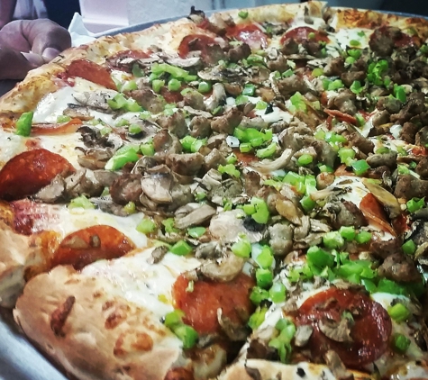Deli News Pizza - Long Beach, CA
