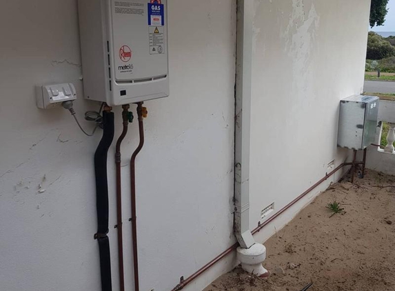 JDB MASTER ELECTRICAL - Heathridge, WA. Power point for my hot water unit