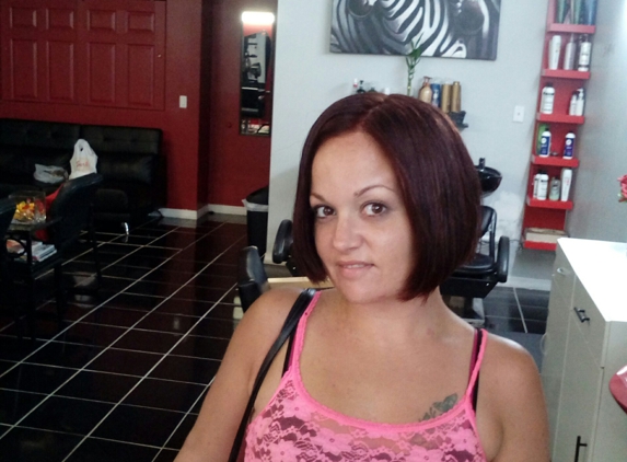 Castro's Cutz Barber shop - Clearwater, FL. Color and cut