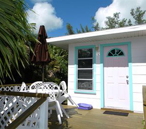 Gulf Breeze Cottages - Sanibel, FL