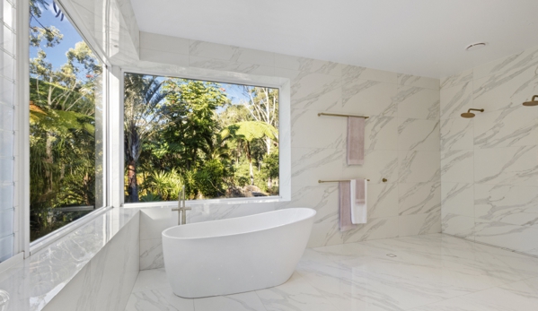 Bradnam's Windows & Doors - Urraween, QLD. Aluminium Fixed Window