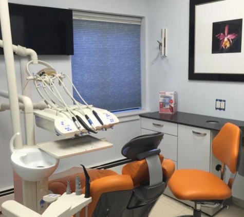 Advanced Cosmetic & Implant Dentistry - Boston, MA