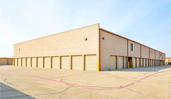 Extra Space Storage - Irving, TX