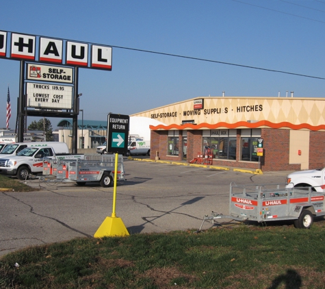 U-Haul Moving & Storage at Centerpointe Mall - Grand Rapids, MI