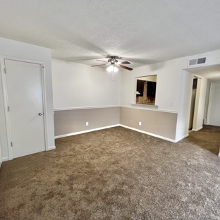 Countrybrook Apartments LLC - Louisville, KY. 1 Bed New Granite