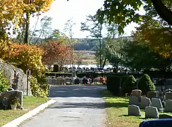 Cedar Grove Cemetery - Dorchester Center, MA