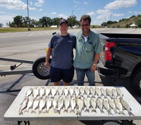 Final Cast Guide Service - Eagle Mountain Lake - Bridgeport, TX