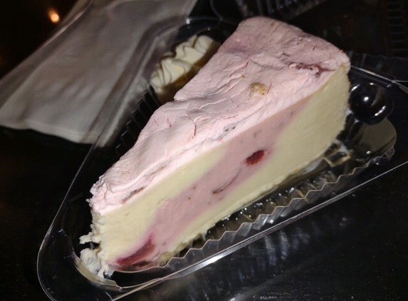 Lauras Cheesecake & Bakery - Mount Pleasant, TX