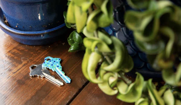 KeyMe Locksmiths - Chicago, IL