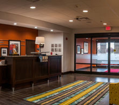 Hampton Inn & Suites Mishawaka/South Bend at Heritage Square - Granger, IN