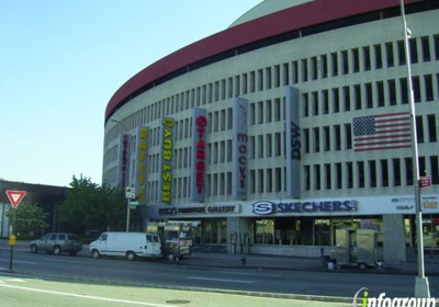 skechers in queens