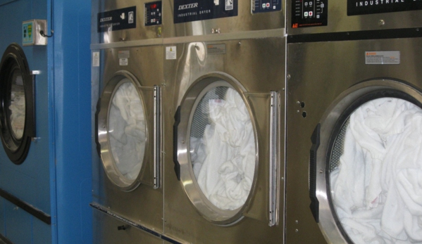 Ashmore Commercial Laundry - Carrara, QLD