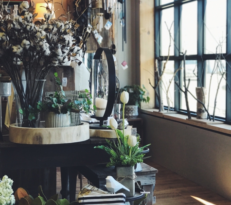 Main Street Floral + Goods - Hendricks, MN