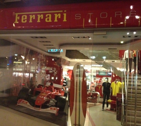 Ferrari Store - Honolulu, HI