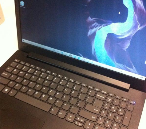 Store with a Heart - Reynella, SA. My new high-end and humungous  laptop!