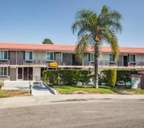 Super 8 by Wyndham Redlands/San Bernardino - Redlands, CA